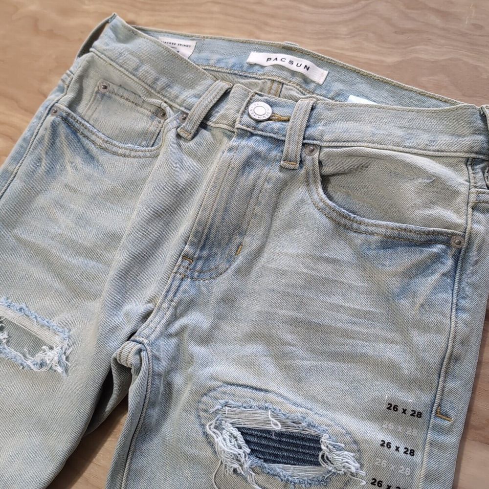 NEW Pacsun Jeans Womens 26x28 Blue Denim Distressed Stacked Skinny Light Wash